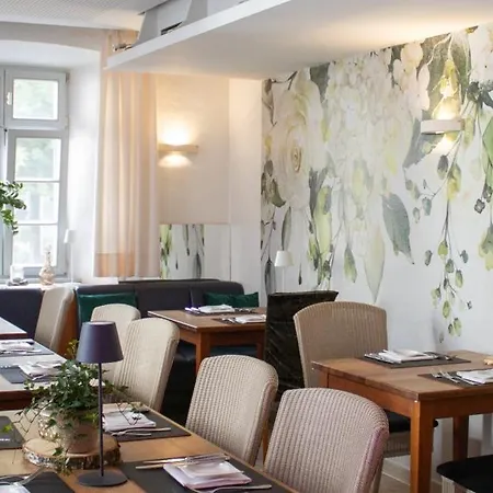 Zum Schwanen Mit Restaurant Mona Liza Osthofen