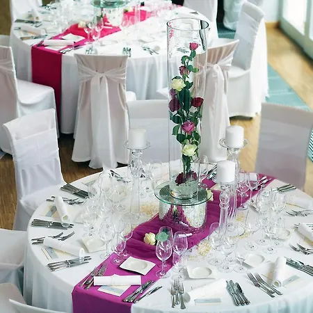 فندق Zum Schwanen Mit Restaurant Mona Liza Osthofen