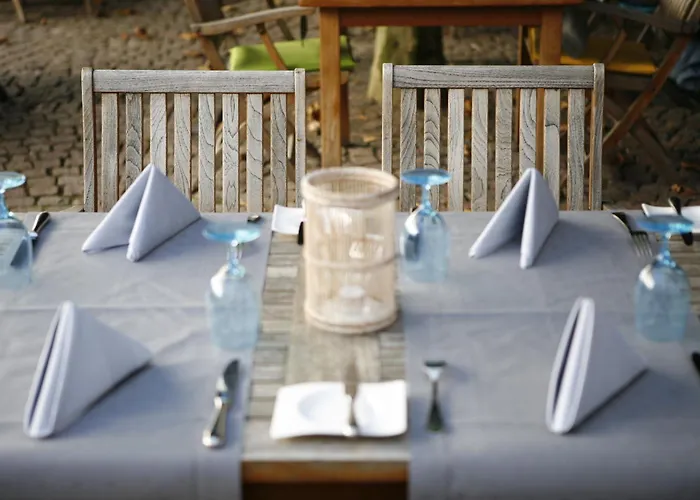 Zum Schwanen Mit Restaurant Mona Liza